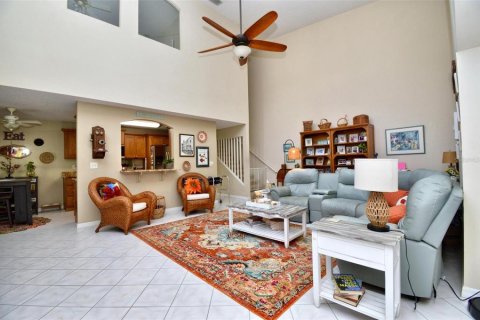 Adosado en venta en New Smyrna Beach, Florida, 2 dormitorios, 185.53 m2 № 2100119 - foto 9