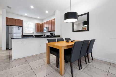 Touwnhouse à vendre à Kissimmee, Floride: 2 chambres, 125.42 m2 № 2409851 - photo 12