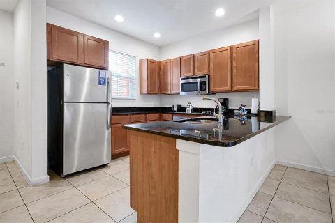 Touwnhouse à vendre à Kissimmee, Floride: 2 chambres, 125.42 m2 № 2409851 - photo 8