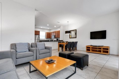 Touwnhouse à vendre à Kissimmee, Floride: 2 chambres, 125.42 m2 № 2409851 - photo 6