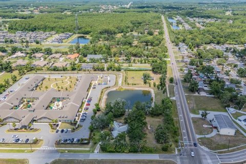 Propiedad comercial en venta en Lutz, Florida, 170.57 m2 № 2102268 - foto 8