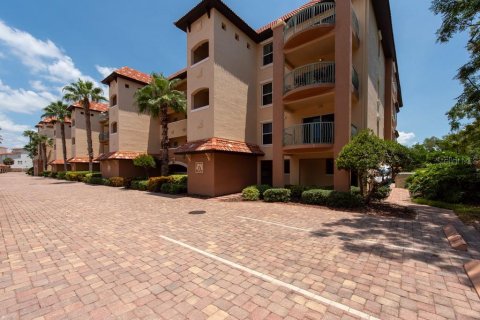 Condominio en venta en Tierra Verde, Florida, 3 dormitorios, 189.06 m2 № 1536330 - foto 7