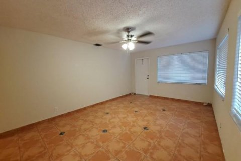Casa en venta en Deerfield Beach, Florida, 2 dormitorios, 126.16 m2 № 2087309 - foto 13