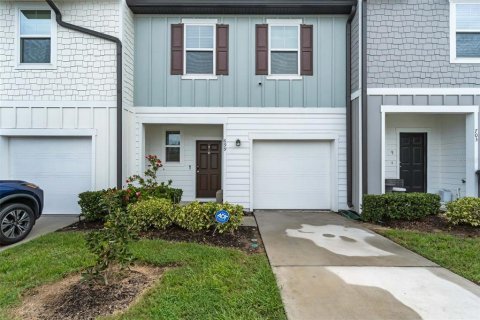 Townhouse in Davenport, Florida 3 bedrooms, 130.43 sq.m. № 1917636 - photo 2