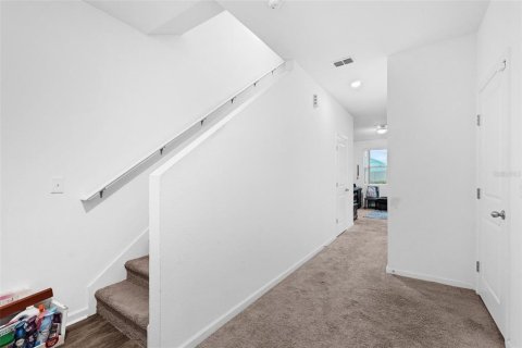 Townhouse in Davenport, Florida 3 bedrooms, 130.43 sq.m. № 1917636 - photo 8