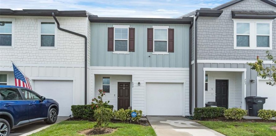 Townhouse in Davenport, Florida 3 bedrooms, 130.43 sq.m. № 1917636