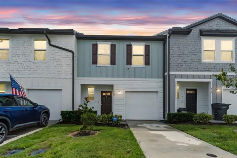 Townhouse in Davenport, Florida 3 bedrooms, 130.43 sq.m. № 1917636 - photo 27