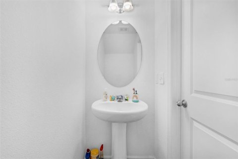Townhouse in Davenport, Florida 3 bedrooms, 130.43 sq.m. № 1917636 - photo 20