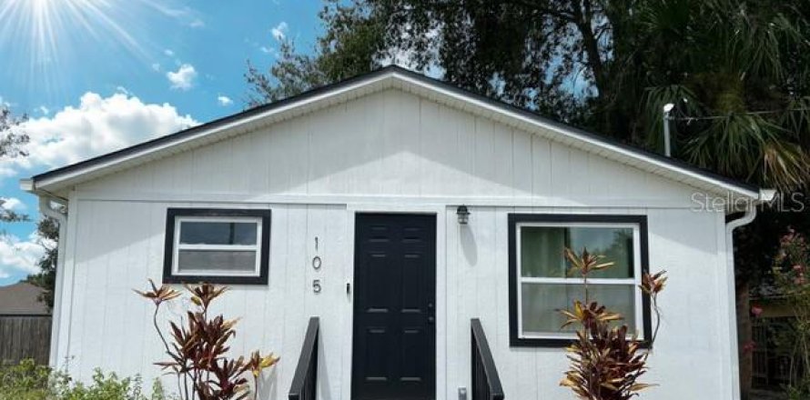 House in Plant City, Florida 3 bedrooms, 103.68 sq.m. № 1883338