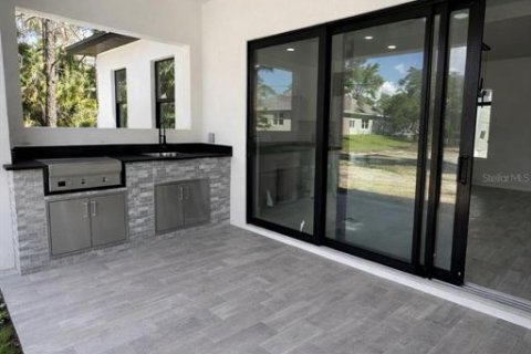 Villa ou maison à vendre à Port Charlotte, Floride: 4 chambres, 152.17 m2 № 2214064 - photo 4