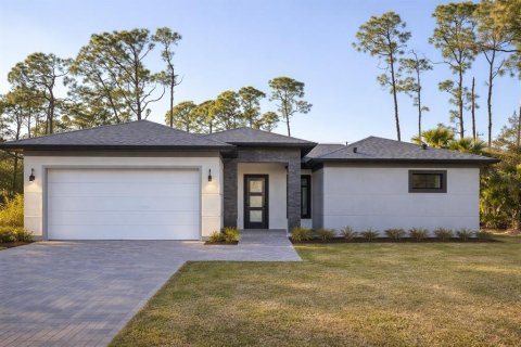 House in Port Charlotte, Florida 4 bedrooms, 152.17 sq.m. № 2214064