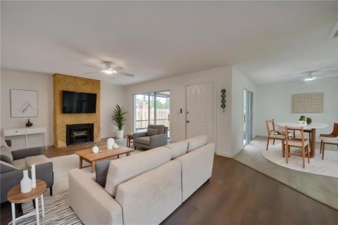 House in Port Orange, Florida 3 bedrooms, 156.63 sq.m. № 1767203 - photo 6