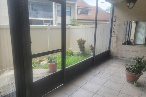 Condo in Tampa, Florida, 2 bedrooms  № 1813232 - photo 22
