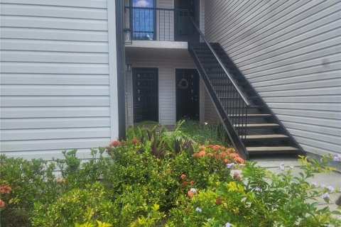 Condo in Tampa, Florida, 2 bedrooms  № 1813232 - photo 1