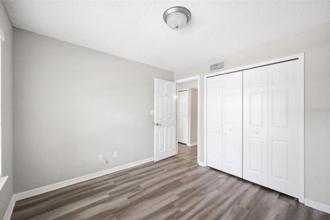 Condo in Palm Harbor, Florida, 3 bedrooms  № 2219412 - photo 30