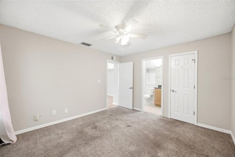 Condo in Palm Harbor, Florida, 3 bedrooms  № 2219412 - photo 23