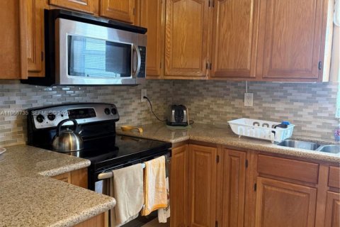 Condo in Miami Beach, Florida, 1 bedroom  № 2028372 - photo 6