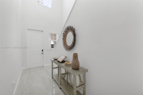 House in Lake Worth, Florida 3 bedrooms, 175.12 sq.m. № 2000766 - photo 15