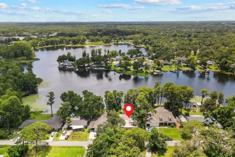House in Tampa, Florida 4 bedrooms, 199.83 sq.m. № 1820578 - photo 5