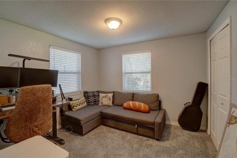 House in Tampa, Florida 4 bedrooms, 199.83 sq.m. № 1820578 - photo 29