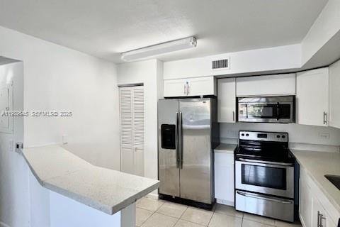 Copropriété à vendre à Hollywood, Floride: 2 chambres, 69.58 m2 № 2255418 - photo 2