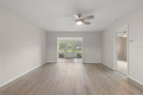 Copropriété à vendre à Dunedin, Floride: 2 chambres, 95.22 m2 № 1901296 - photo 13