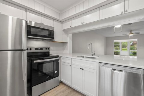 Copropriété à vendre à Dunedin, Floride: 2 chambres, 95.22 m2 № 1901296 - photo 11