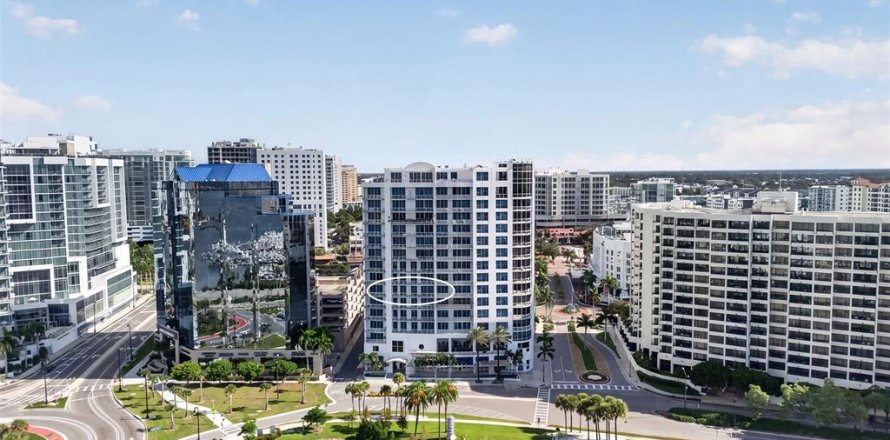 Condominio en Sarasota, Florida, 2 dormitorios  № 2409803