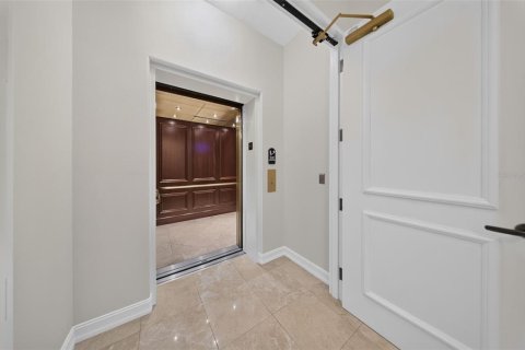 Condominio en venta en Sarasota, Florida, 2 dormitorios, 180.23 m2 № 2409803 - foto 5