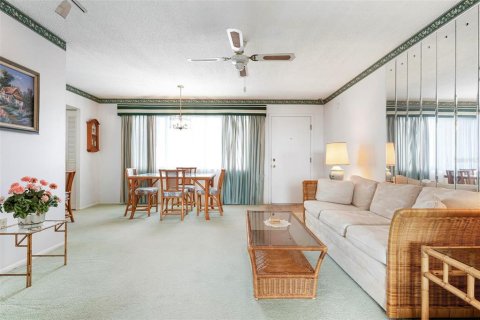 Condominio en venta en Bradenton, Florida, 1 dormitorio, 69.68 m2 № 1580457 - foto 2