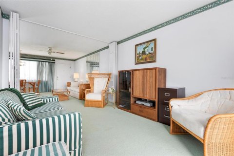Condominio en venta en Bradenton, Florida, 1 dormitorio, 69.68 m2 № 1580457 - foto 13