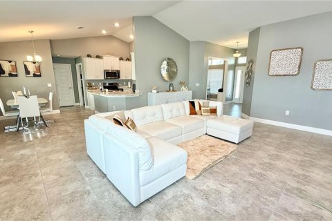 Villa ou maison à vendre à Auburndale, Floride: 3 chambres, 197.51 m2 № 2095859 - photo 14