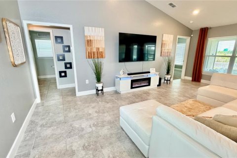 Villa ou maison à vendre à Auburndale, Floride: 3 chambres, 197.51 m2 № 2095859 - photo 11