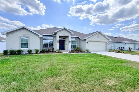 Villa ou maison à Auburndale, Floride 3 chambres, 197.51 m2 № 2095859
