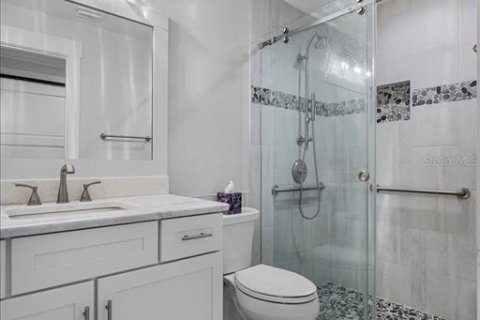 House in Winter Haven, Florida 3 bedrooms, 200.58 sq.m. № 1843863 - photo 21