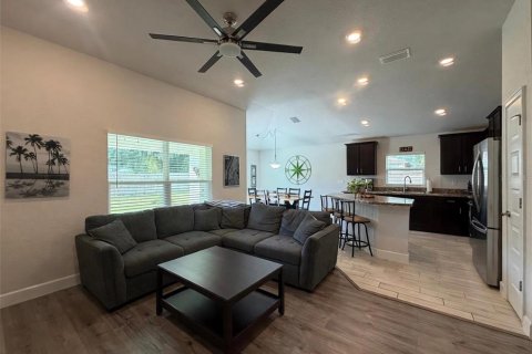 Villa ou maison à vendre à Summerfield, Floride: 3 chambres, 140.28 m2 № 2432602 - photo 2
