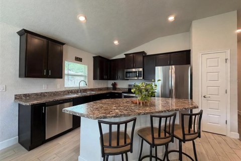 Villa ou maison à vendre à Summerfield, Floride: 3 chambres, 140.28 m2 № 2432602 - photo 3