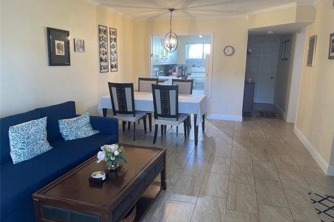 Condominio en venta en Lake Worth, Florida, 2 dormitorios, 83.05 m2 № 2180532 - foto 11