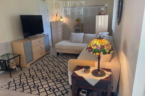 Condominio en venta en Lake Worth, Florida, 2 dormitorios, 83.05 m2 № 2180532 - foto 7