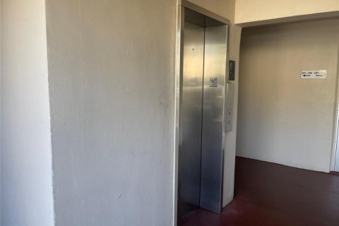 Condominio en venta en Lake Worth, Florida, 2 dormitorios, 83.05 m2 № 2180532 - foto 16