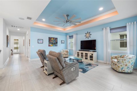 Villa ou maison à vendre à Land O' Lakes, Floride: 2 chambres, 175.49 m2 № 2285259 - photo 11