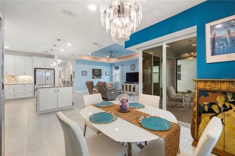 Villa ou maison à vendre à Land O' Lakes, Floride: 2 chambres, 175.49 m2 № 2285259 - photo 21