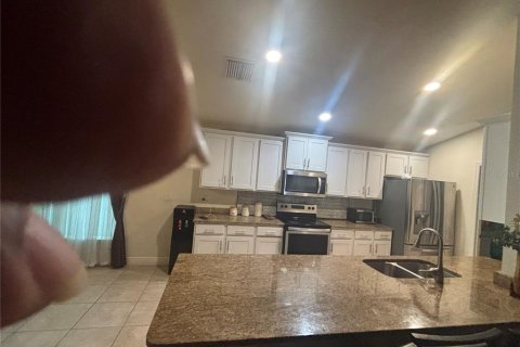 Casa en alquiler en Riverview, Florida, 3 dormitorios, 171.31 m2 № 2110831 - foto 5