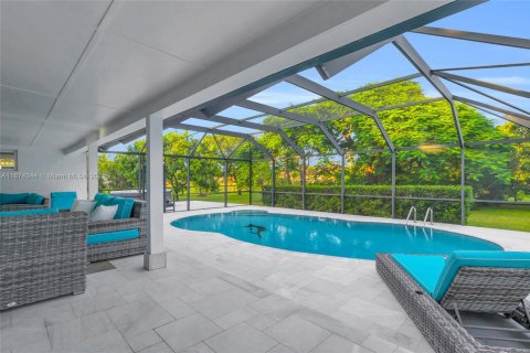 Купить виллу или дом в Хомстед, Флорида 4 спальни, 221.66м2, № 1922218 - фото 30