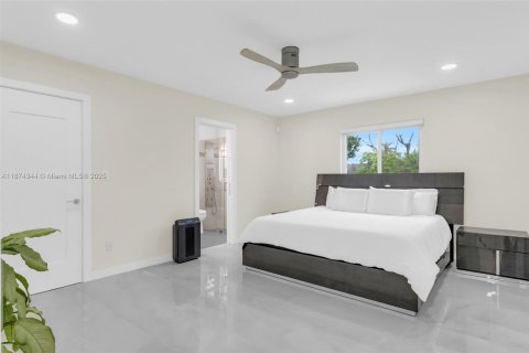 Купить виллу или дом в Хомстед, Флорида 4 спальни, 221.66м2, № 1922218 - фото 19