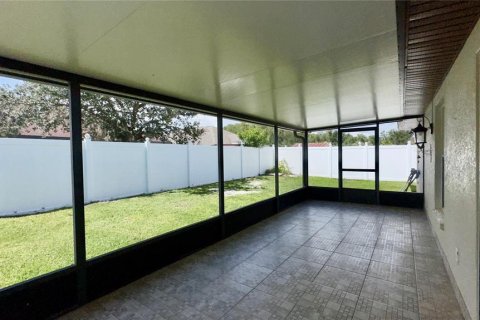 Villa ou maison à louer à Kissimmee, Floride: 4 chambres, 178.84 m2 № 1919253 - photo 19