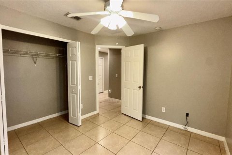 Villa ou maison à louer à Kissimmee, Floride: 4 chambres, 178.84 m2 № 1919253 - photo 12