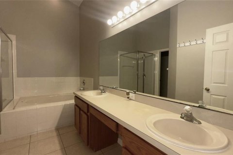 Villa ou maison à louer à Kissimmee, Floride: 4 chambres, 178.84 m2 № 1919253 - photo 16