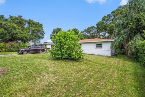 Casa en venta en Clearwater, Florida, 2 dormitorios, 90.58 m2 № 1807198 - foto 3