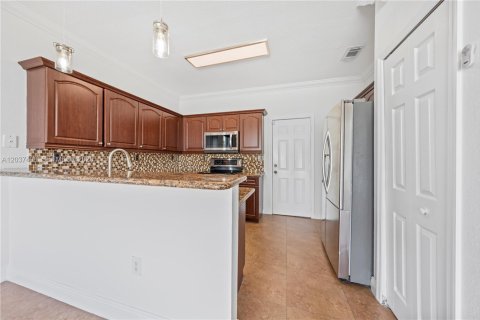 Touwnhouse à vendre à Homestead, Floride: 4 chambres, 170.66 m2 № 2154224 - photo 7